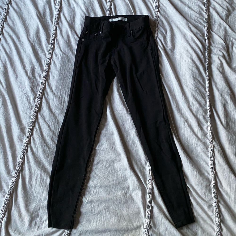 Black 5 Pocket Jegging